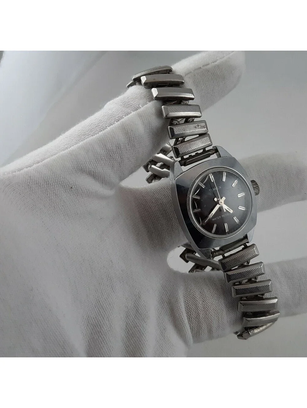 Vintage Timex Mechanical Watch Women Water Resistant For Parts Or Repair
